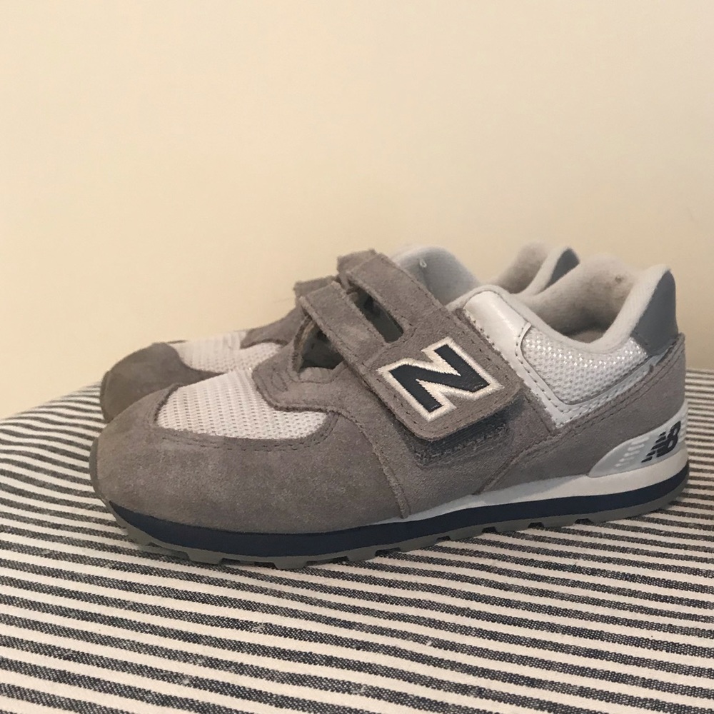 New balance sneakers size 10 toddler